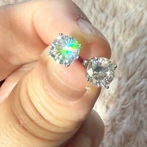 New Elegant 925 Sterling Silver Jumbo VVS Crystal Stud Earrings